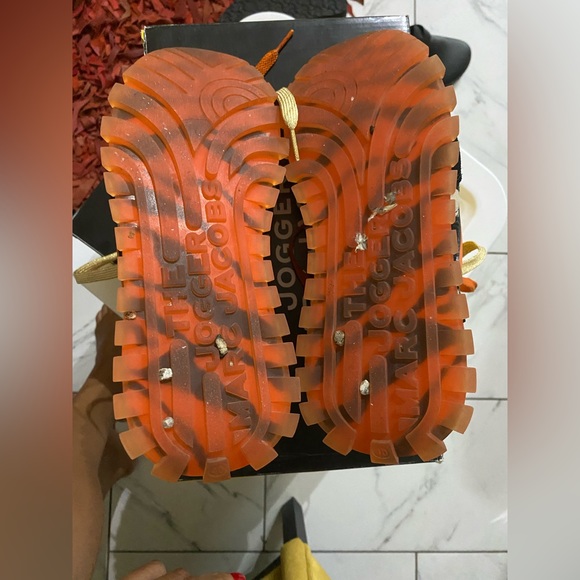 Marc Jacobs The Jogger Year of the Tiger shoe. Size 10 - Picture 12 of 16